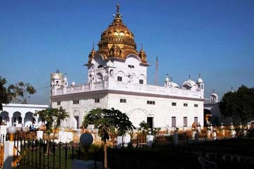 Amritsar Dera Baba Nanak Car Hire