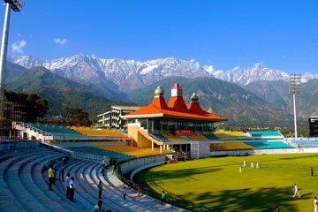 Amritsar, Dalhousie, Dharamshala, Kullu, Manali And Shimla Tour