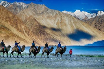 Amritsar to Leh Ladakh Car Hire